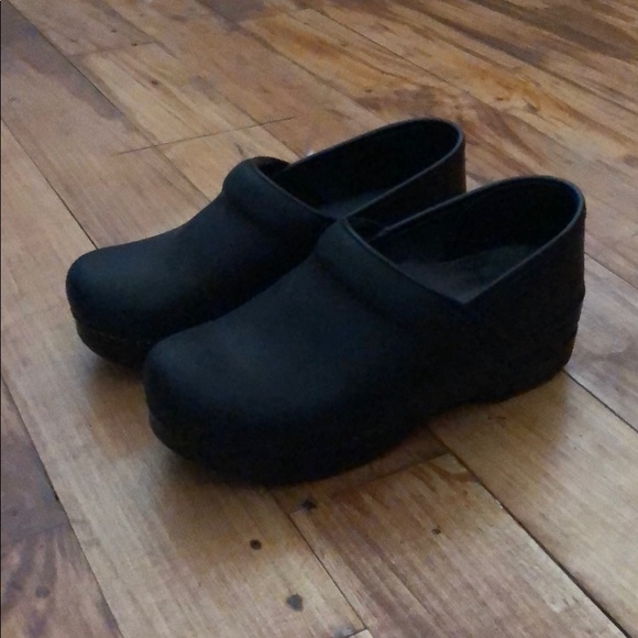 Dansko Shoes - Picture 3 of 6